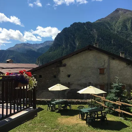 Il Nido Delle Rondini Balboutet Casa vacanze *